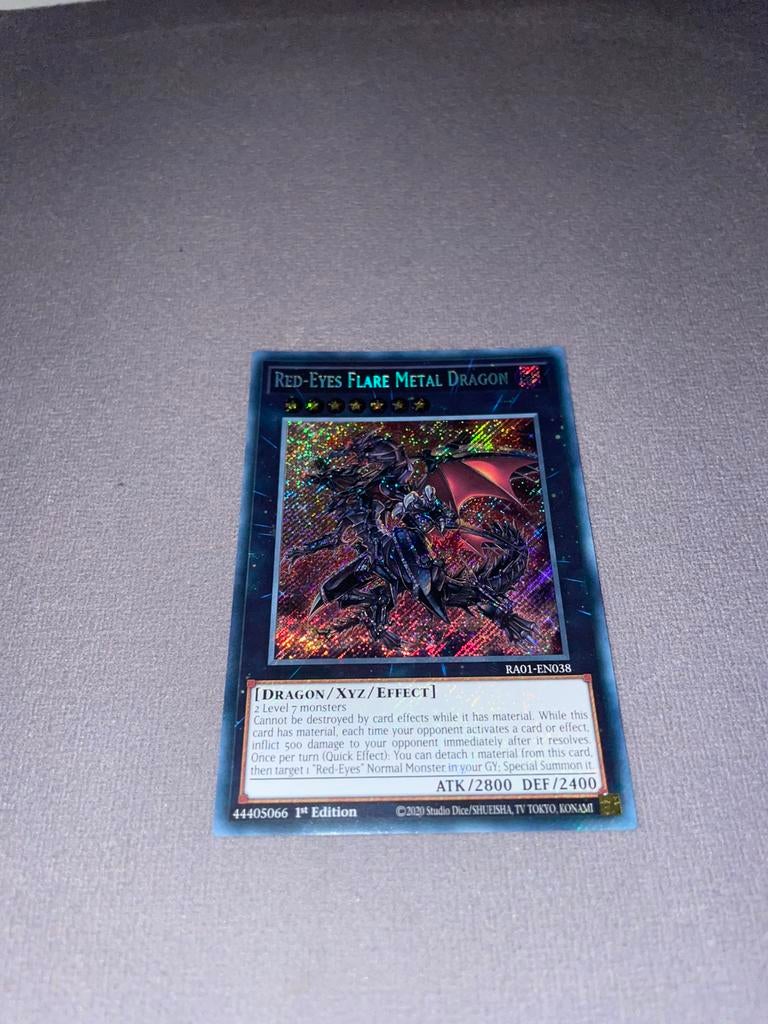 Yu-Gi-Oh! Red-Eyes Flare Metal Dragon 1st ed - secret rare, Ophalen of Verzenden, Nieuw, Losse kaart, Foil