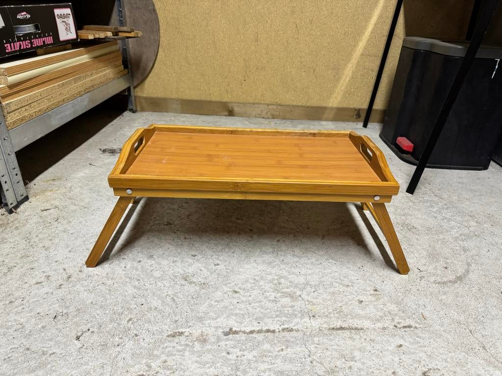 Inklapbaar dienblad, Huis en Inrichting, Woonaccessoires | Dienbladen, Ophalen of Verzenden, Zo goed als nieuw, Rechthoekig, Hout