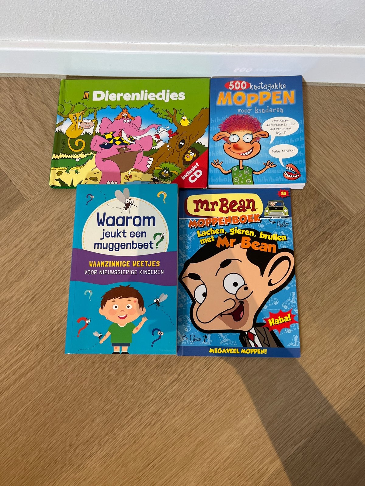 Kinderboeken: Dierenliedjes, moppen en weetjes, Boeken, Ophalen of Verzenden, Gelezen, Non-fictie