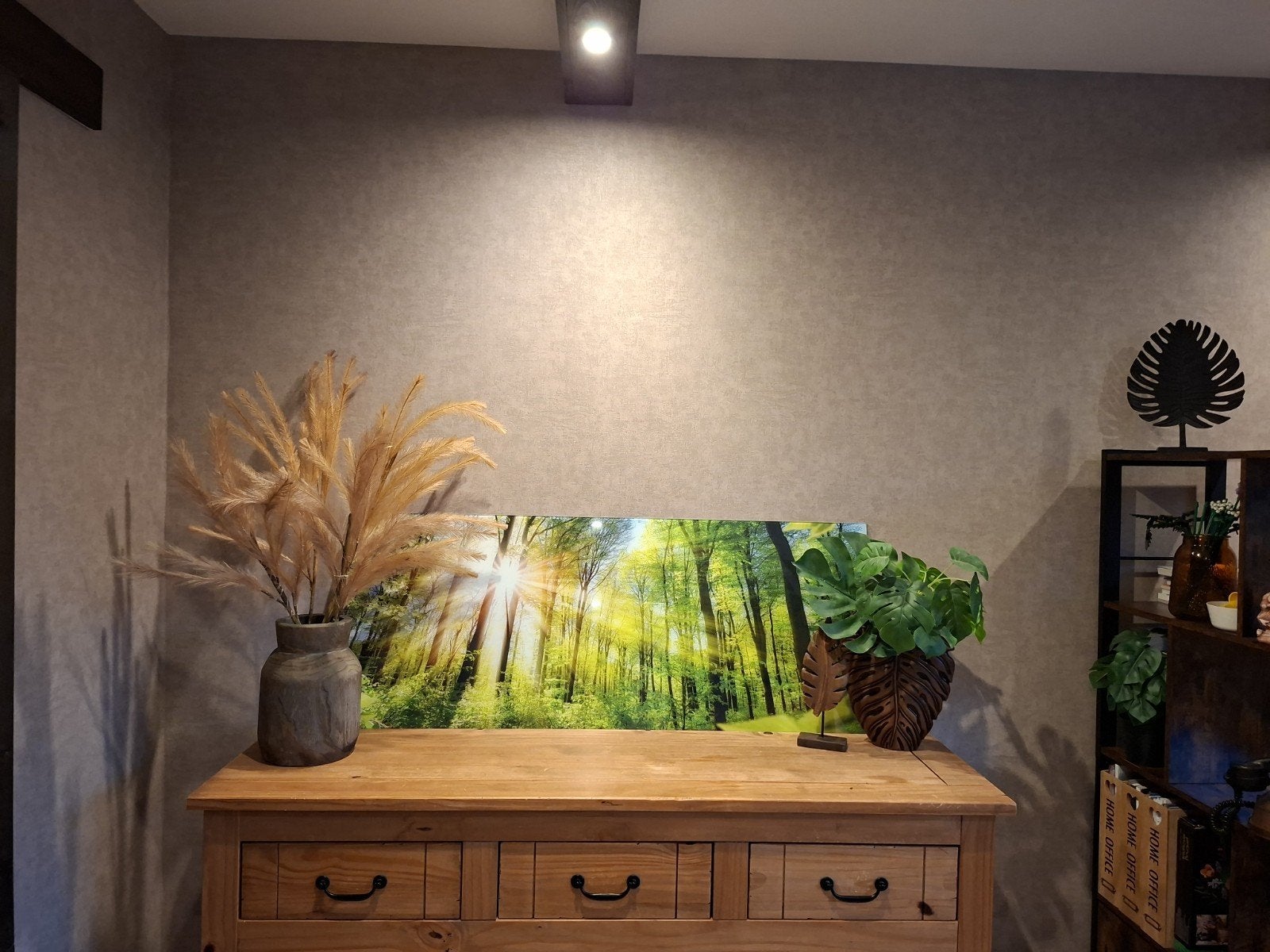 Schilderij met bosgezicht en zonnestralen, Antiek en Kunst, Kunst | Schilderijen | Klassiek, Ophalen, Realistisch, Overige ondergronden