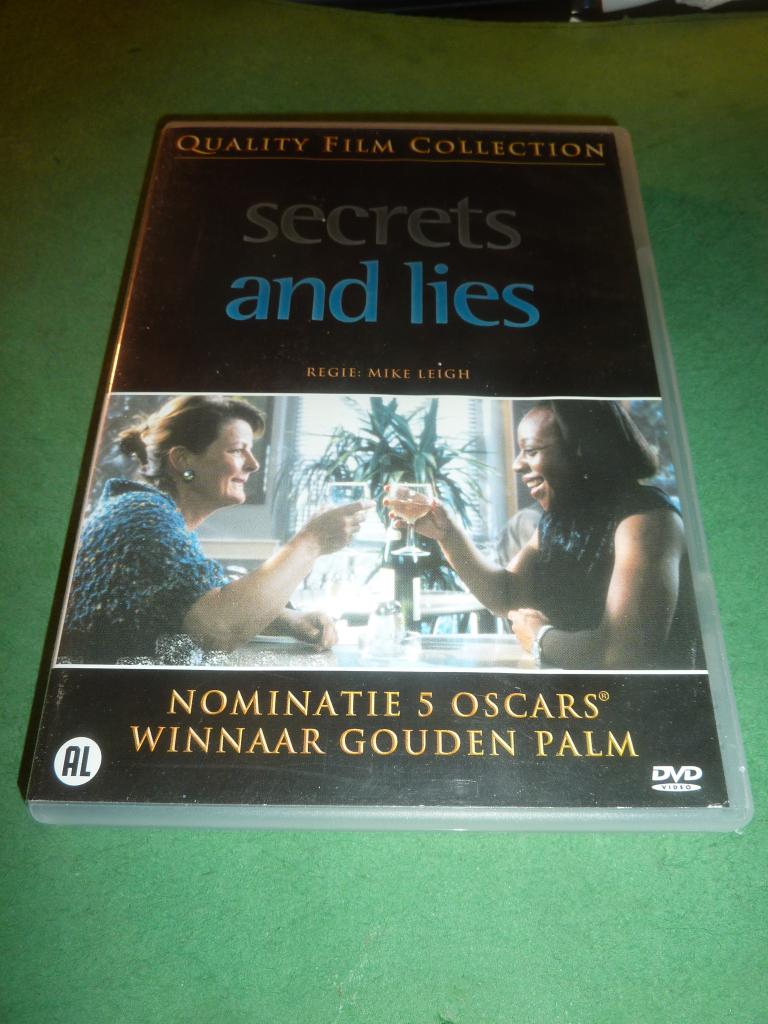 Secrets and lies Mike Leigh dvd QFC, Cd's en Dvd's, Dvd's | Filmhuis, Zo goed als nieuw, Overige gebieden, Alle leeftijden, Verzenden