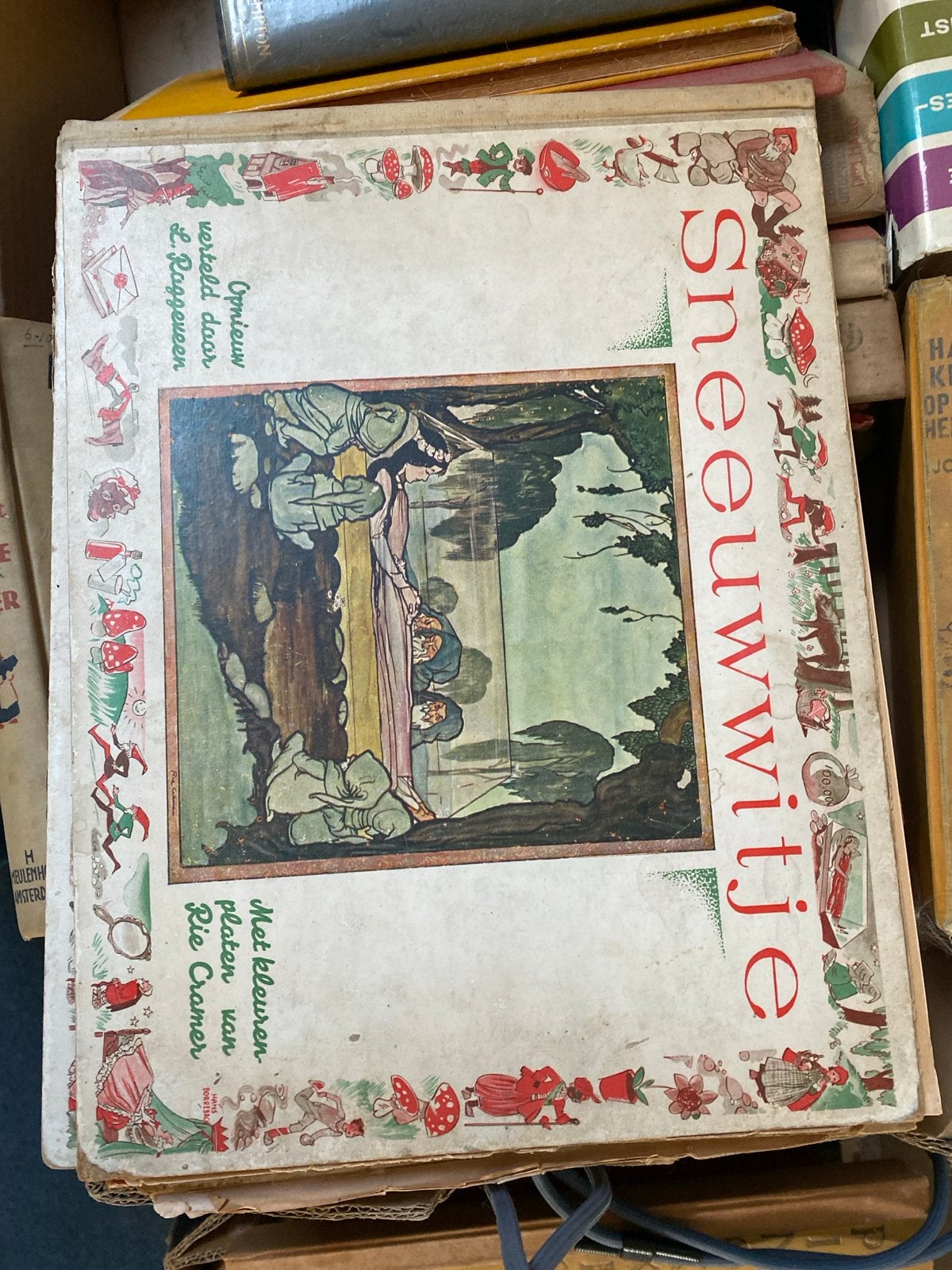 Sneeuwwitje - L. Roggeveen & Rie Cramer (Vintage), Boeken, Ophalen, Gelezen