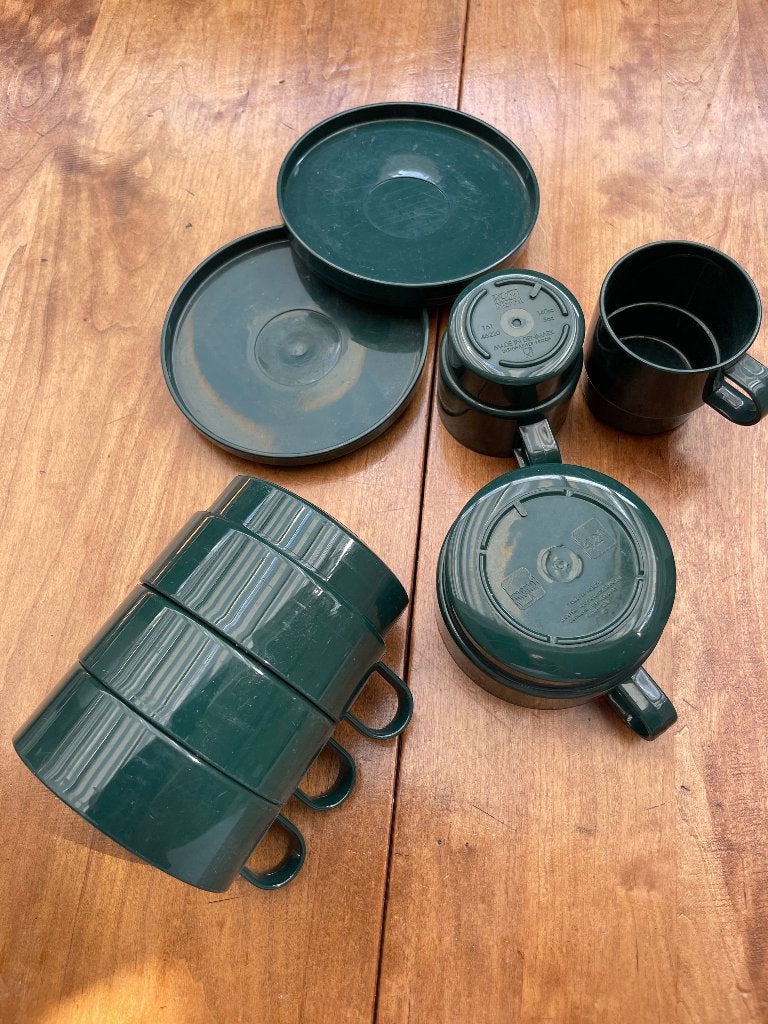 Groen mepal Servies - 4 soepkommen, 2 Bekers/Schotels, Ophalen, Gebruikt, Overige