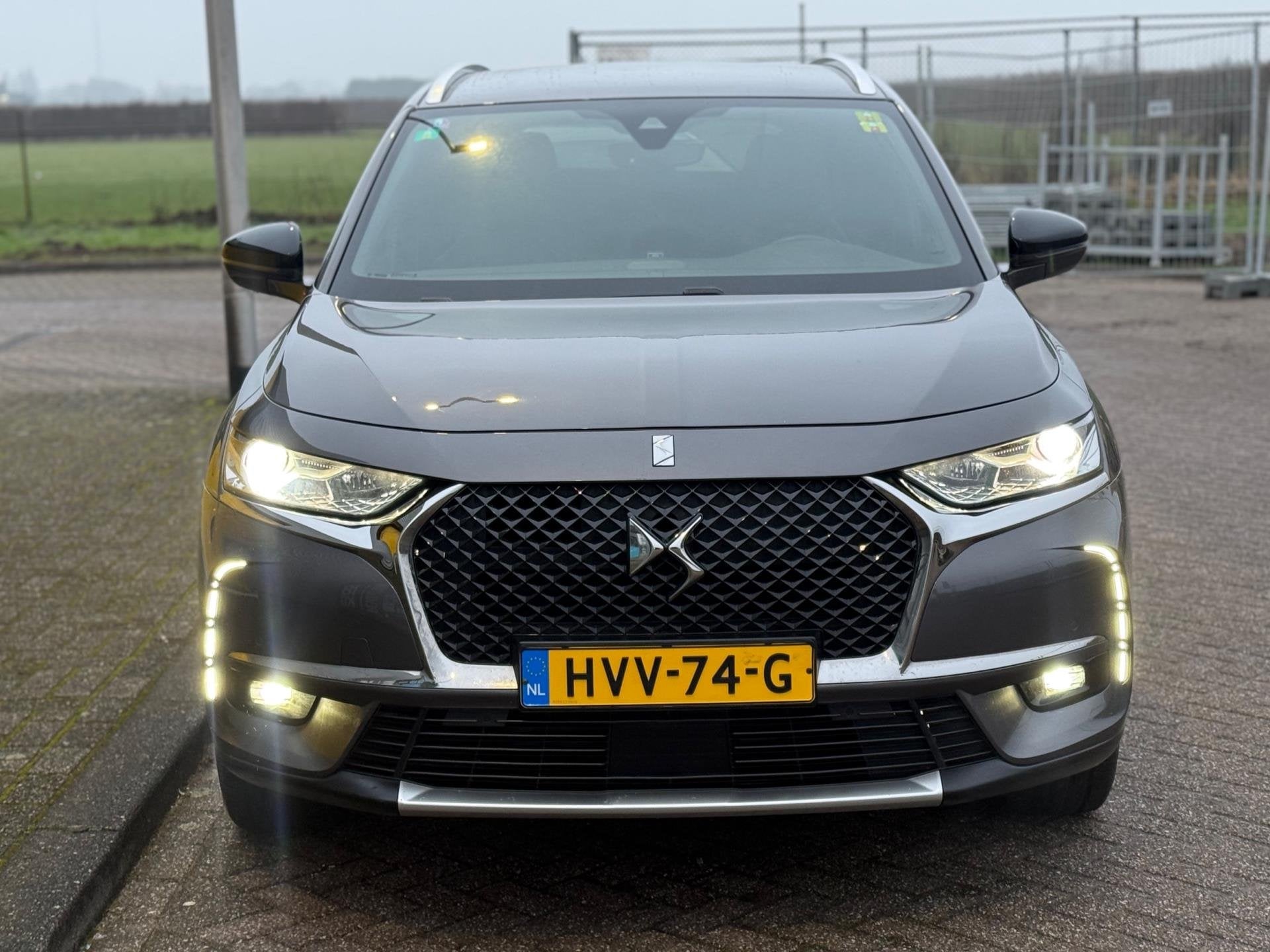 DS 7 Crossback PureTech So Chic Bj 2020 Automaat Leder/Memor, Dealer onderhouden, 15 km/l, Gebruikt, 1199 cc