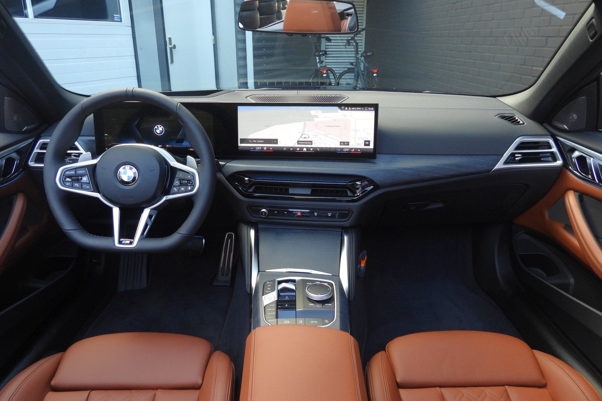 BMW 4 Serie Cabrio 420i M Sport Automaat / Trekhaak / Air Co, Auto's, Automaat, Zwart, Cabriolet, Leder