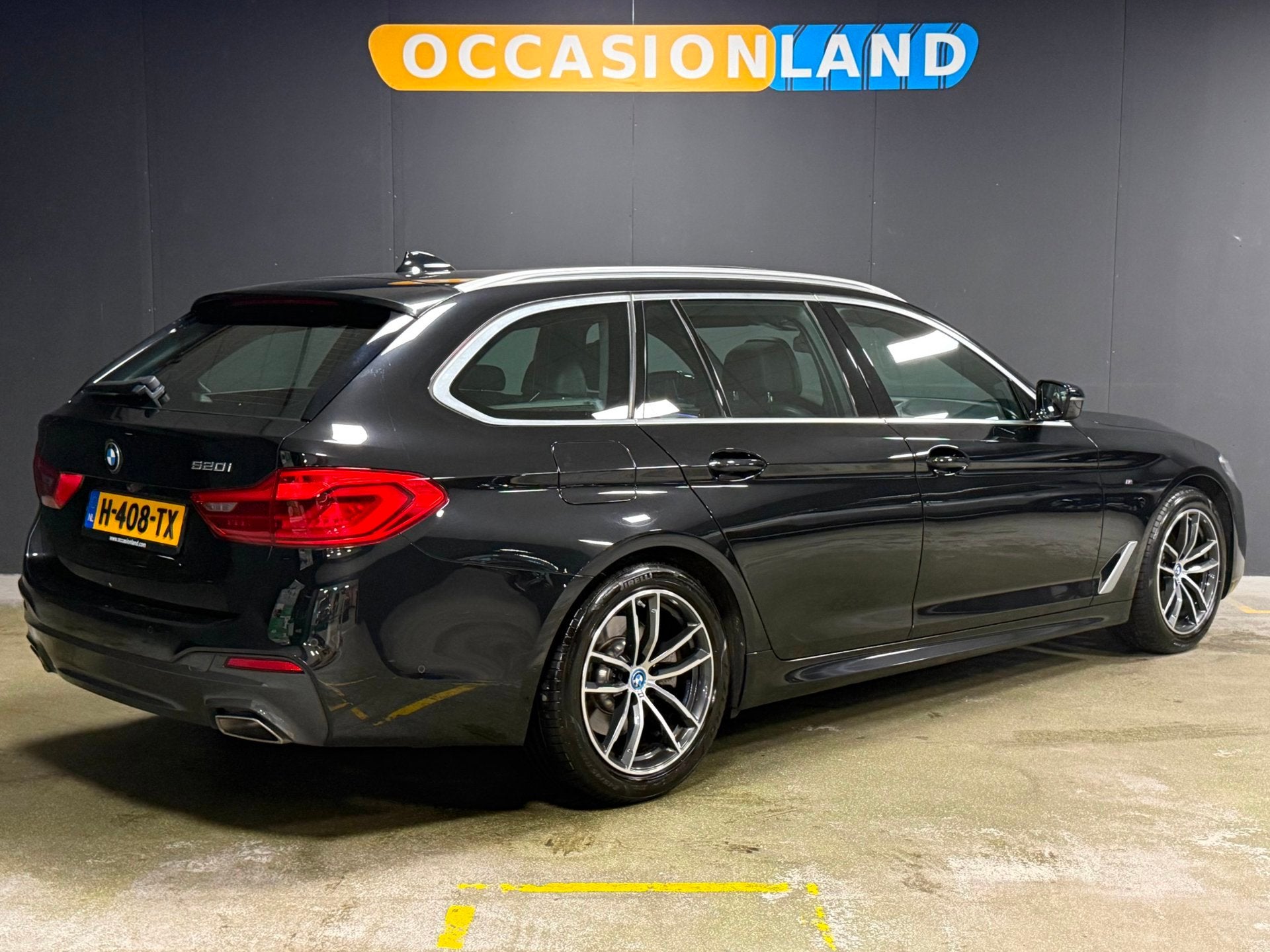 BMW 5-serie Touring 520i High Executive Edition M |PANO|HUD|, Auto's, Automaat, 1998 cc, Achterwielaandrijving, Gebruikt