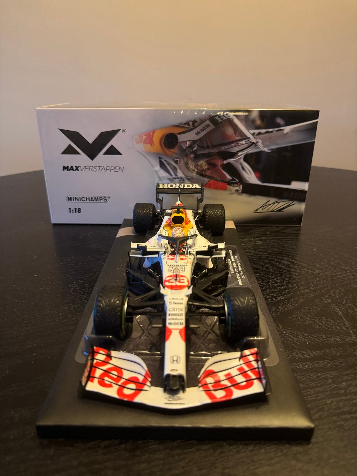 Max Verstappen Red Bull 1:18 RB16B ‘Arrigato’ Turkse GP 2021, Ophalen of Verzenden, Nieuw, Formule 1