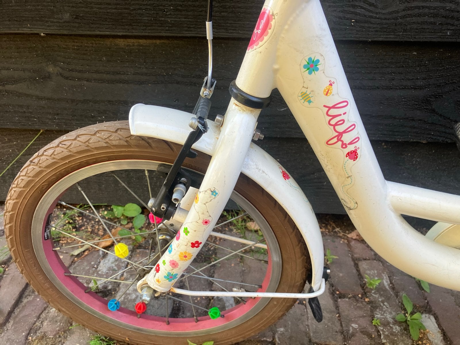 Lief! Meisjesfiets 16 inch - Wit met Roze Accenten, Fietsen en Brommers, Ophalen, Gebruikt, Terugtraprem, 16 tot 20 inch