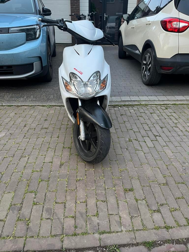 Jog rr NIET lopend, Fietsen en Brommers, Scooters | Yamaha, Ophalen, JogR of RR, Tweetakt, Gebruikt