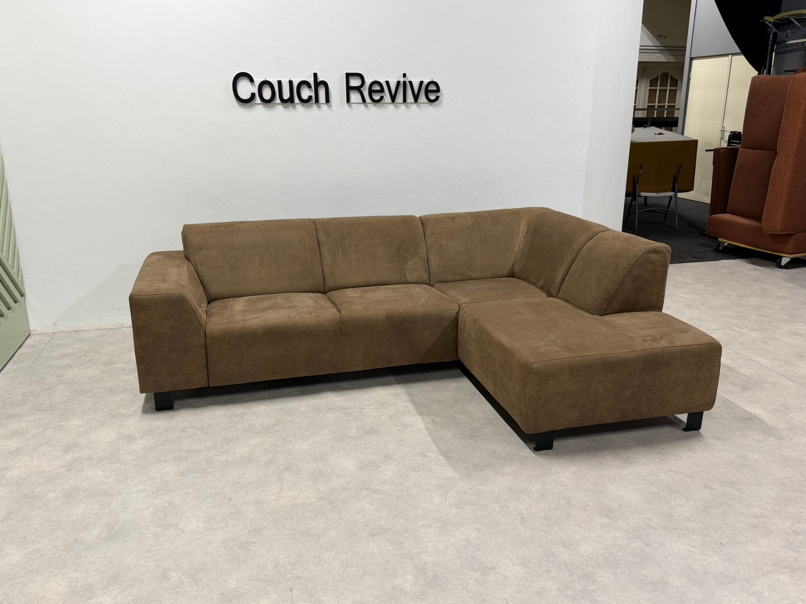 Beige Hoekbank 255-180 | Refurbished Gratis levering, Huis en Inrichting, Banken | Bankstellen, -, Verzenden, -, Zo goed als nieuw