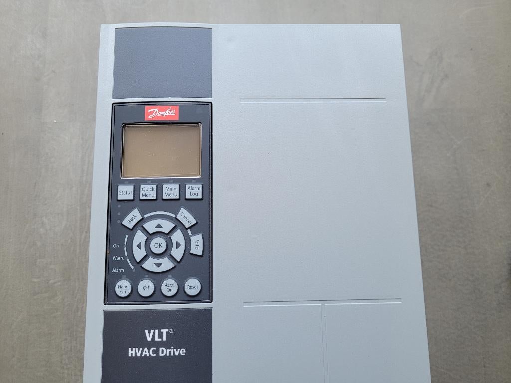 Danfoss HVAC Drive frequentieregelaar 3~400V 4kW, Danfoss Nederland, Ophalen of Verzenden, Zo goed als nieuw, Info@danfoss.nl