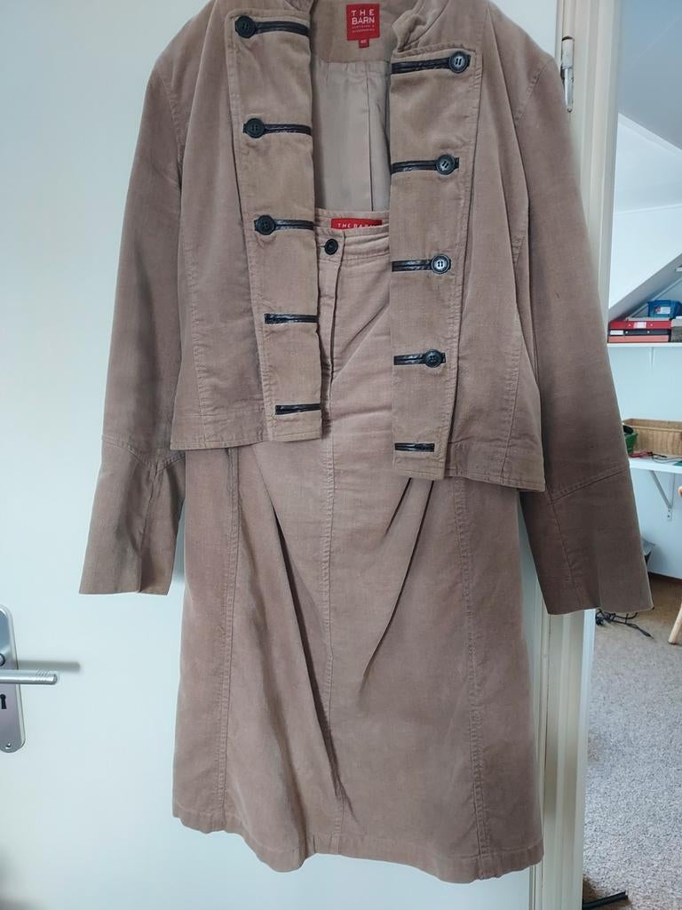The Barn jasje met rok., Kleding | Dames, Ophalen of Verzenden, Zo goed als nieuw, Maat 42/44 (L), Zwart