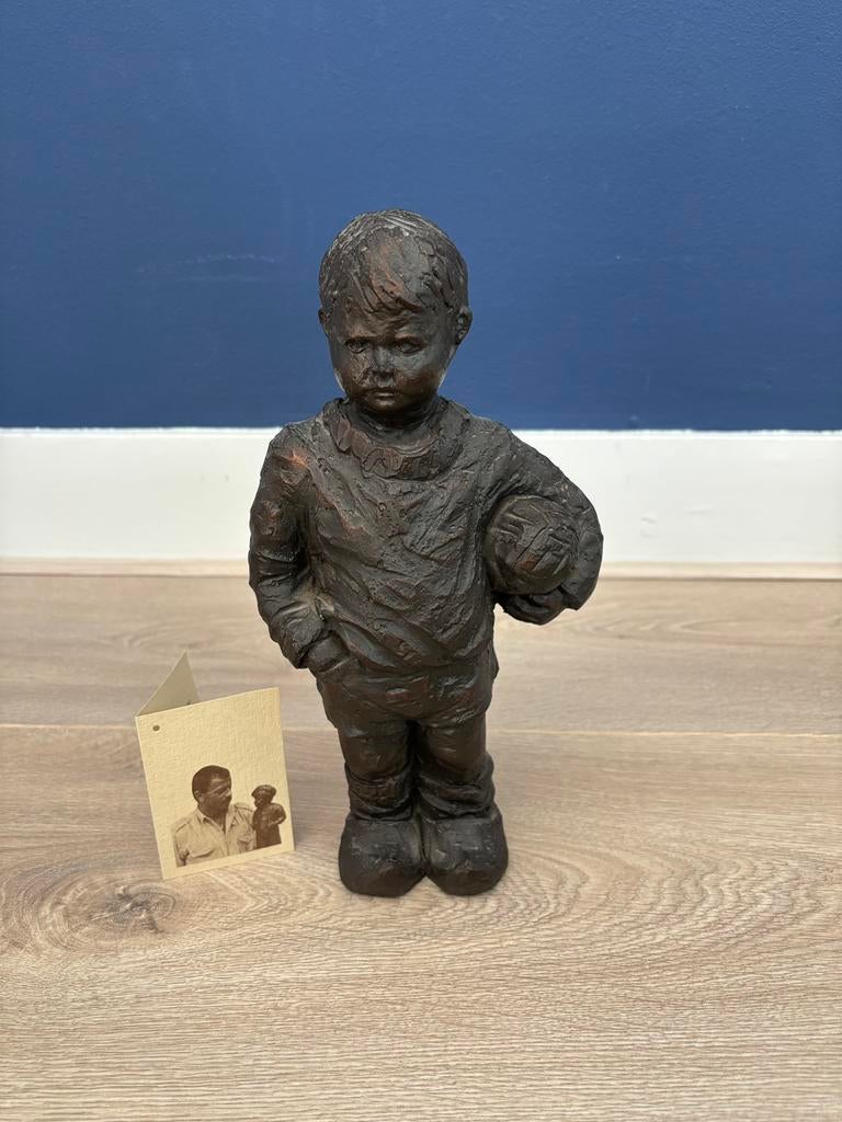 Beeld Geert Kunen Voetballertje 26 cm, Ophalen of Verzenden