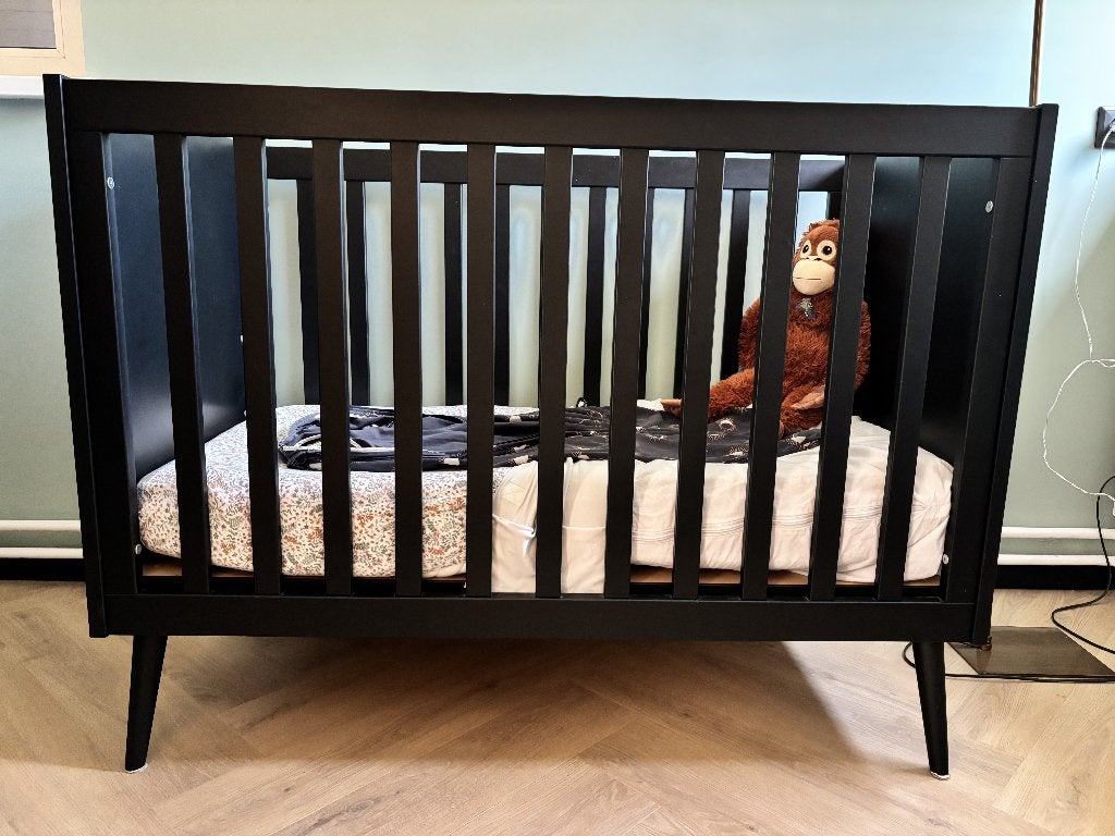Europe Baby Sterre set Babyledikant (incl. Flowmatras), Ophalen, Zo goed als nieuw, Ledikant