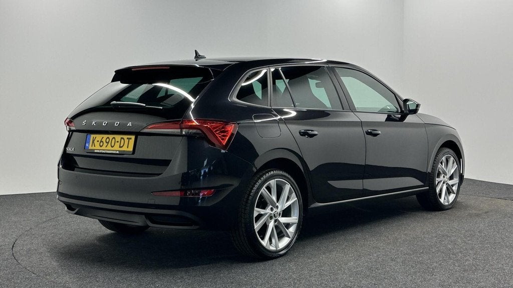 Skoda Scala 1.0 TSI Sport Business LM CAMERA CRUISE CARPLAY, Auto's, Skoda, Gebruikt, Met garantie (alle), Origineel Nederlands