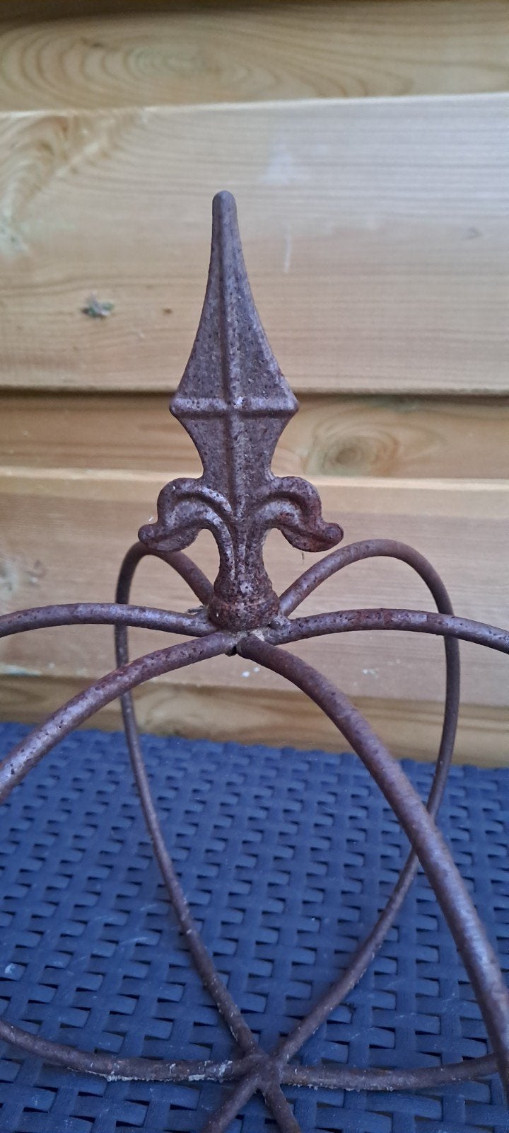 geglazuurde bloempot met kroon, Tuin en Terras, Ophalen, Steen, Balkon