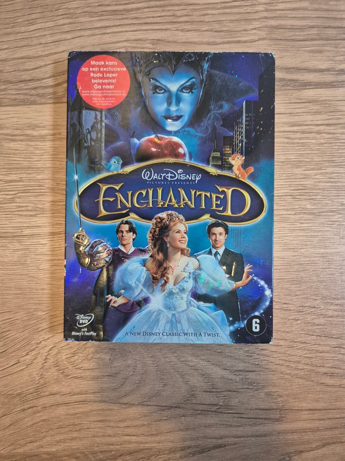 Enchanted (Betoverd) - Disney DVD, Gebruikt, Nederlands, Ophalen of Verzenden, Vanaf 6 jaar