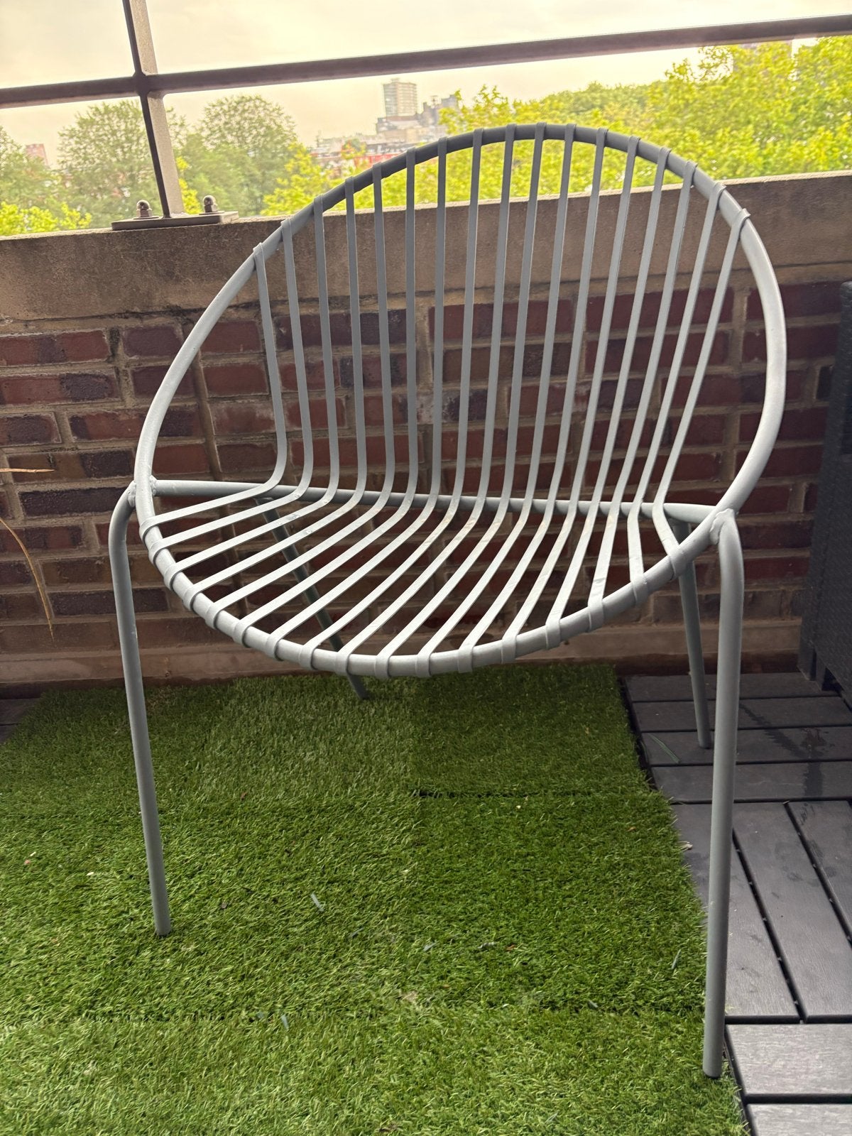 Stijlvolle Roestvrij Gietijzeren Kuipstoel - Grijstint, Tuin en Terras, Ophalen of Verzenden, Gebruikt, Rvs