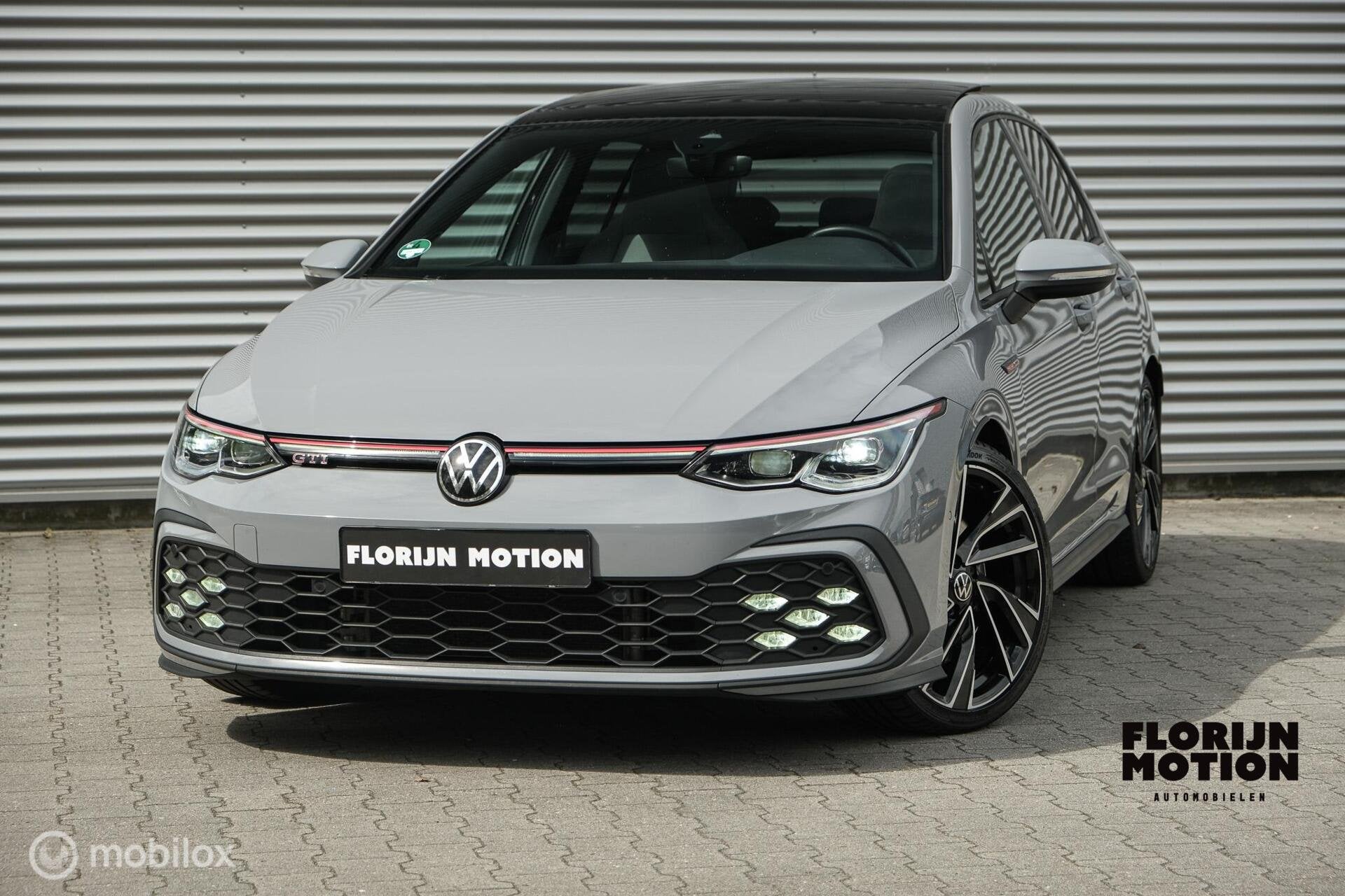 Volkswagen Golf 2.0 TSI GTI | IQ.Light | HUD | Pano | Stoelv, 730 kg, Euro 6, 4 cilinders, 1984 cc