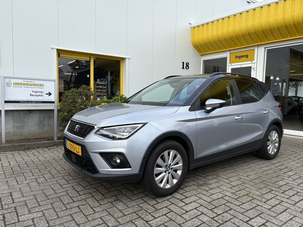SEAT Arona 1.0 TSI Style Intense Plus Trekhaak Navi, Gebruikt, 95 pk, Leder en Stof, 49 €/maand