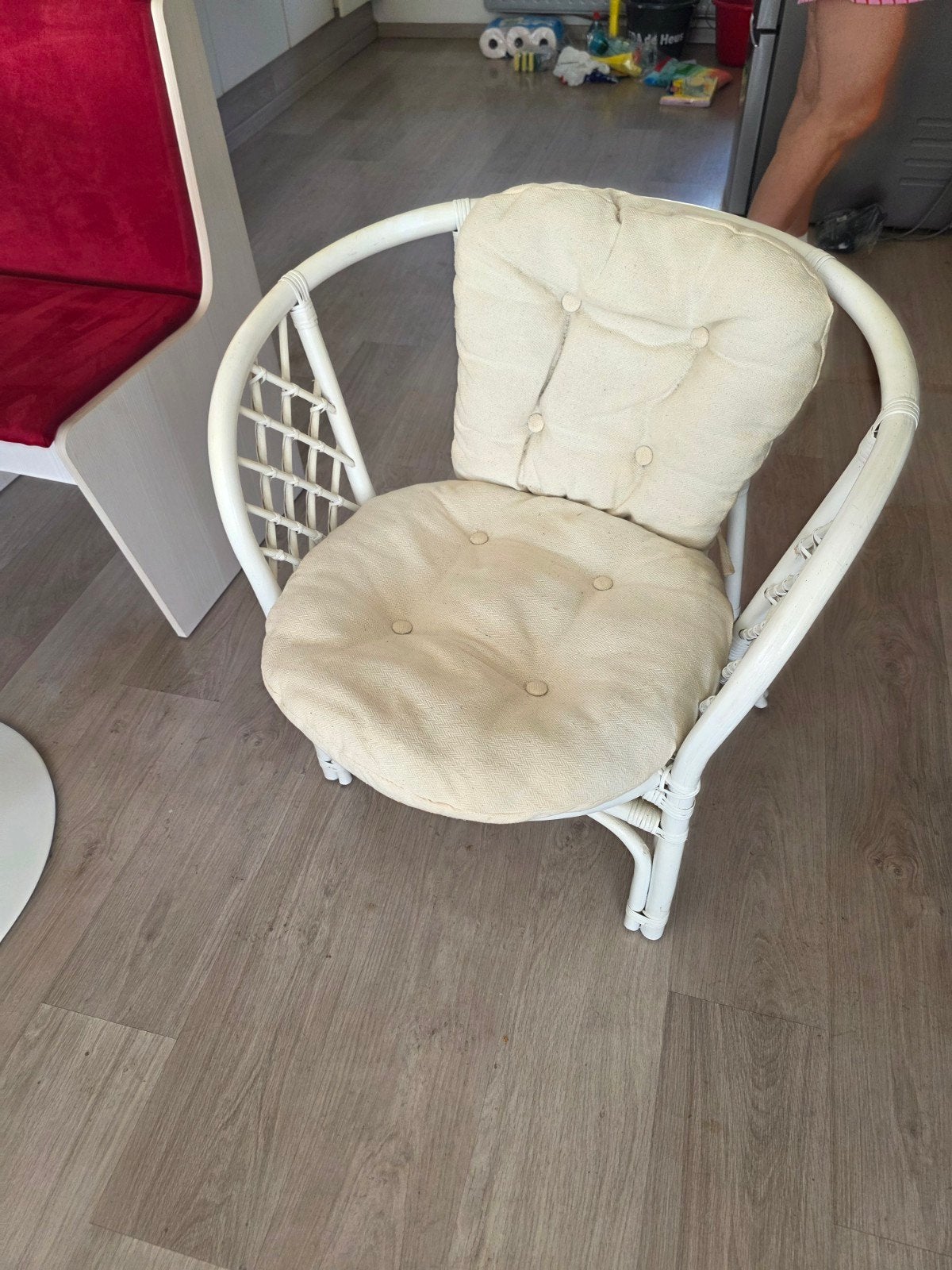 Witte rotan stoel met kussen, Ophalen, Gebruikt, Wit, Stof