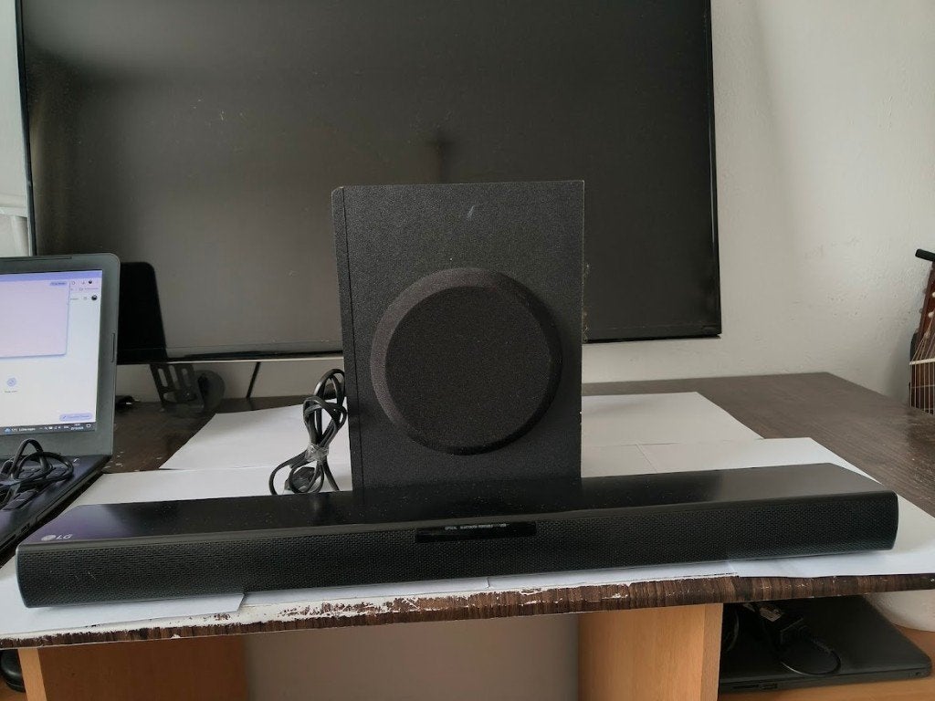LG Soundbar met subwoofer, Ophalen of Verzenden, Zo goed als nieuw