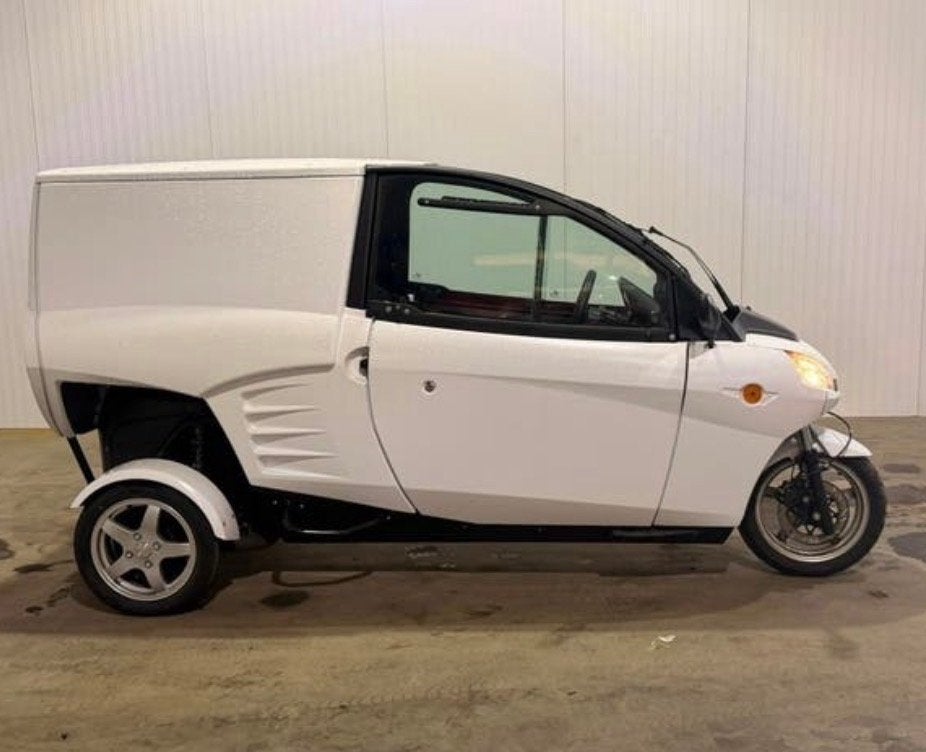 Carver Base (electrisch 45km) weinig km - reclame auto, Gebruikt, 16 km/u of meer, 46 km of meer, Ophalen