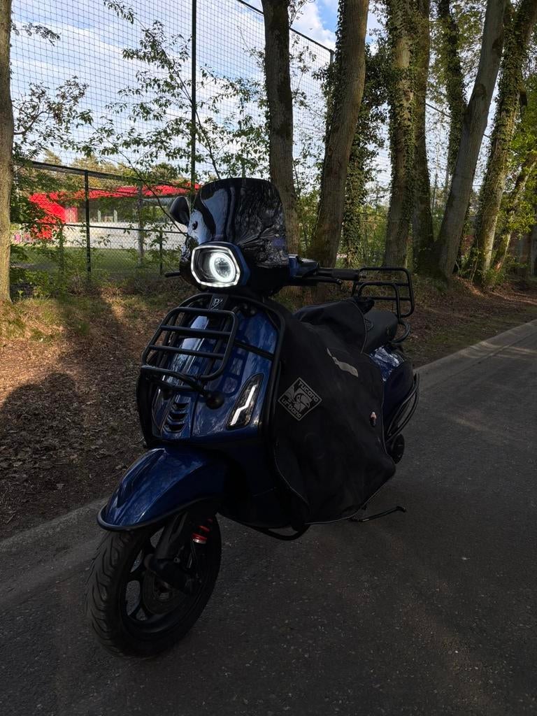 Vespa Sprint Candy Blue FULL OPTION, Fietsen en Brommers, Scooters | Vespa, Ophalen, Gebruikt, Overige modellen, Maximaal 45 km/u