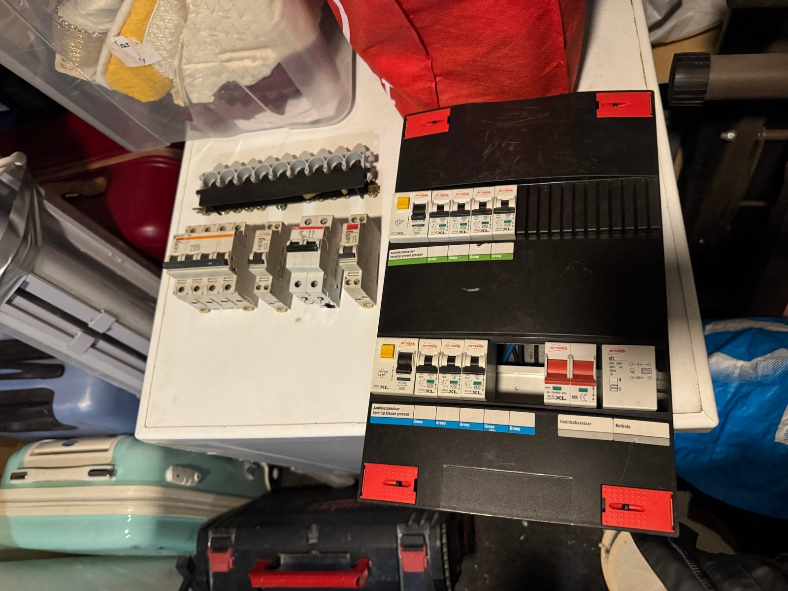 Attema groepenkast en diverse losse automaten, Ophalen of Verzenden, Gebruikt, ABB, Aardlekschakelaar