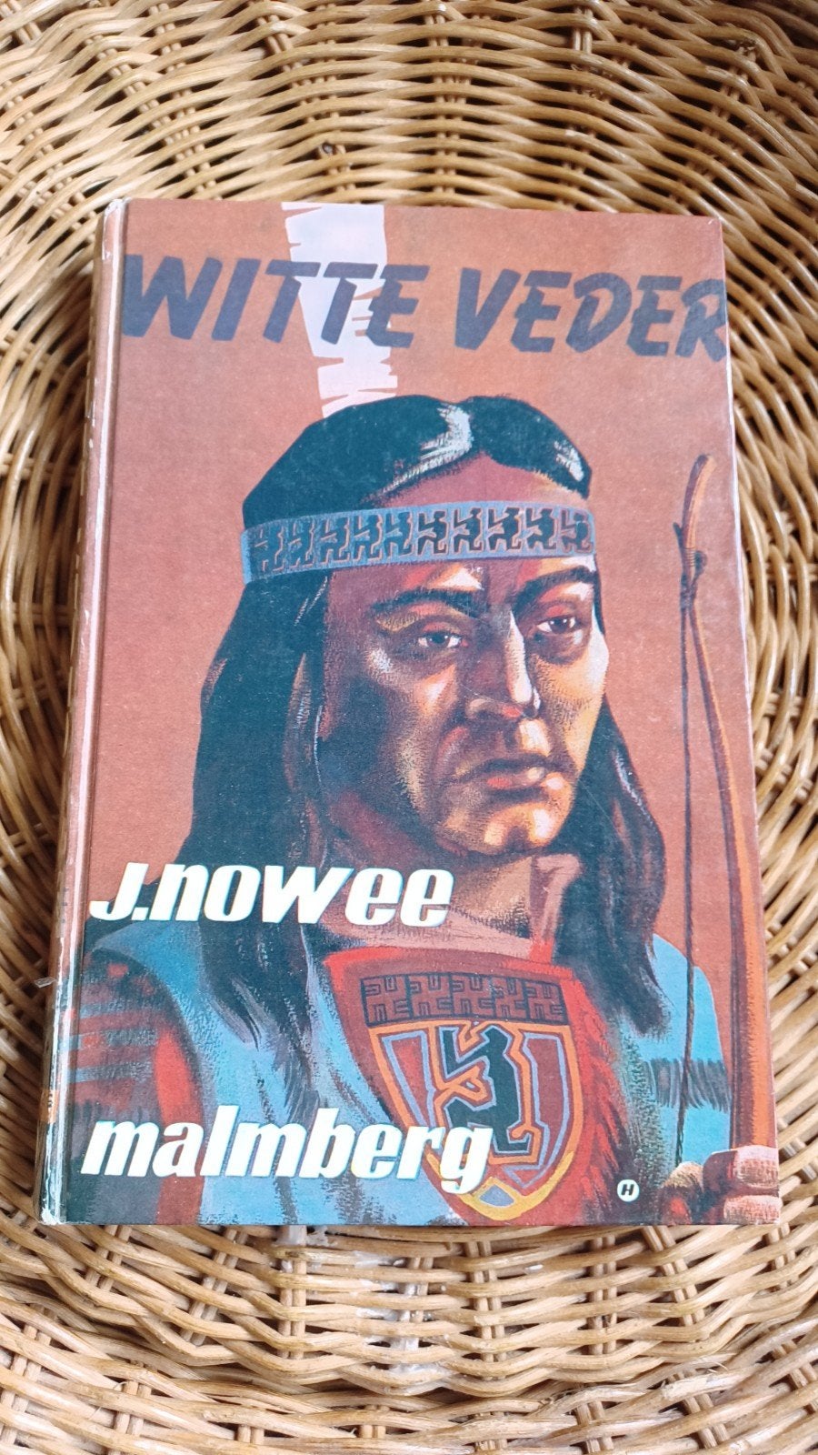 Witte Veder - J. Nowee Malmberg (Boek), Boeken, Ophalen of Verzenden, Gelezen, J. Nowee Malmberg