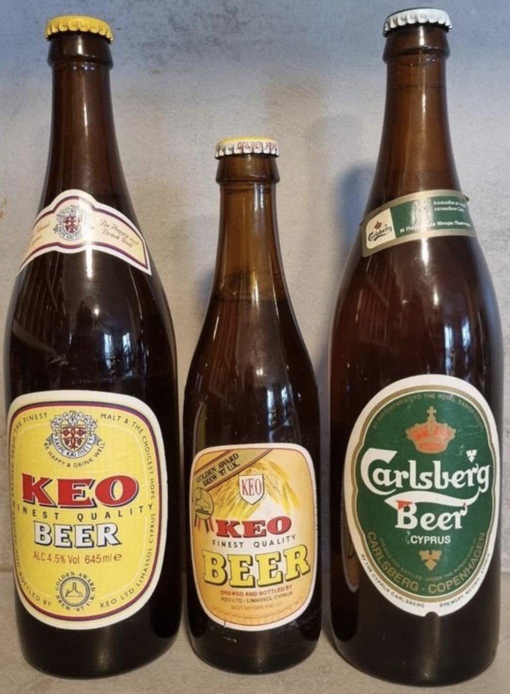 Vintage bierflessen Cyprus – KEO & Carlsberg – jaren ’80/’90, Verzamelen, Ophalen of Verzenden, Zo goed als nieuw, Flesje(s), Overige merken