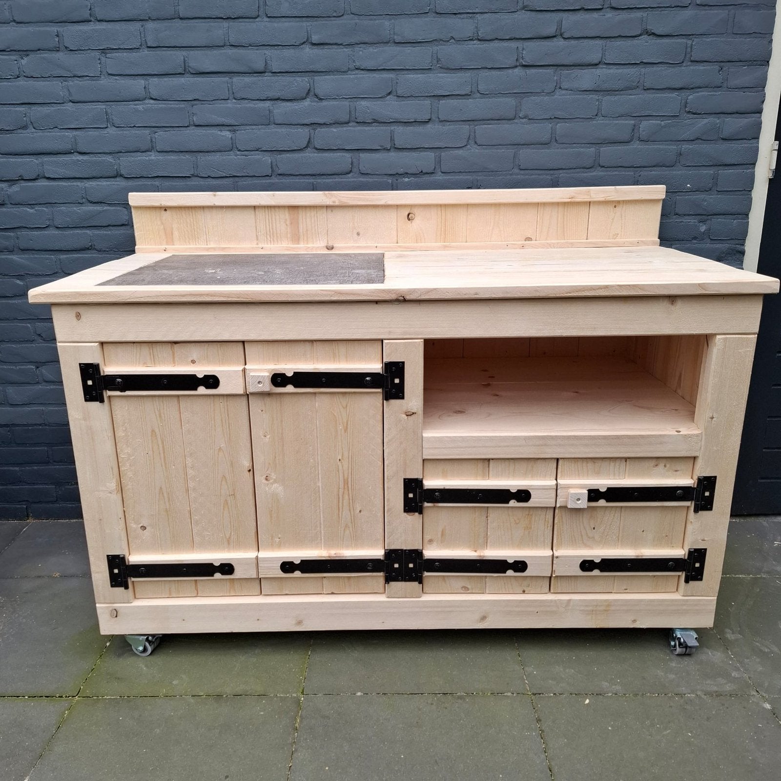 Steigerhouten buitenkeuken met tegel, Ophalen, Nieuw, Houtskool