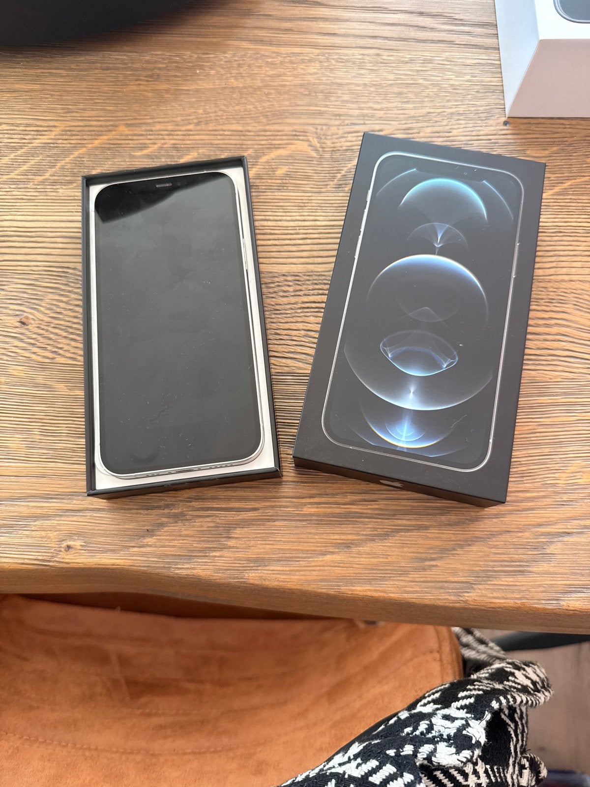 iPhone 12 Pro 128GB Zilver -, 128 GB, Zo goed als nieuw, Zonder simlock, Zonder abonnement