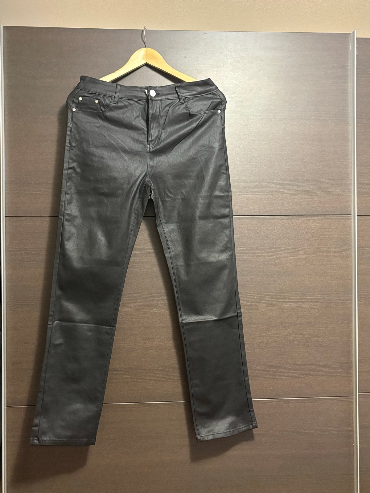 Nieuwe zwarte gecoate broek - Maat 44, Zwart, Maat 42/44 (L), Nieuw, Ophalen of Verzenden