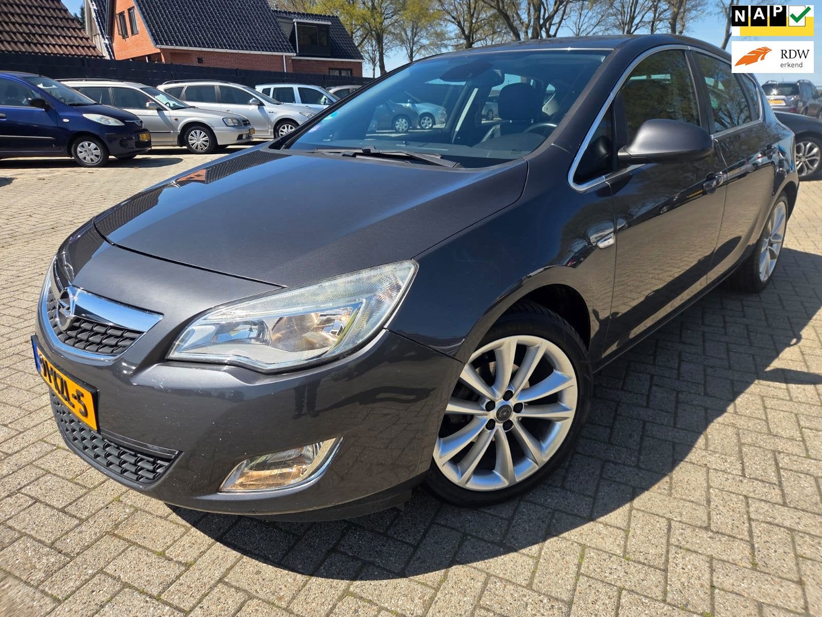 Opel Astra 1.4 Turbo Cosmo 2010. Climate/Cruise/Leder/Trekha, Voorwielaandrijving, Euro 5, Gebruikt, 4 cilinders