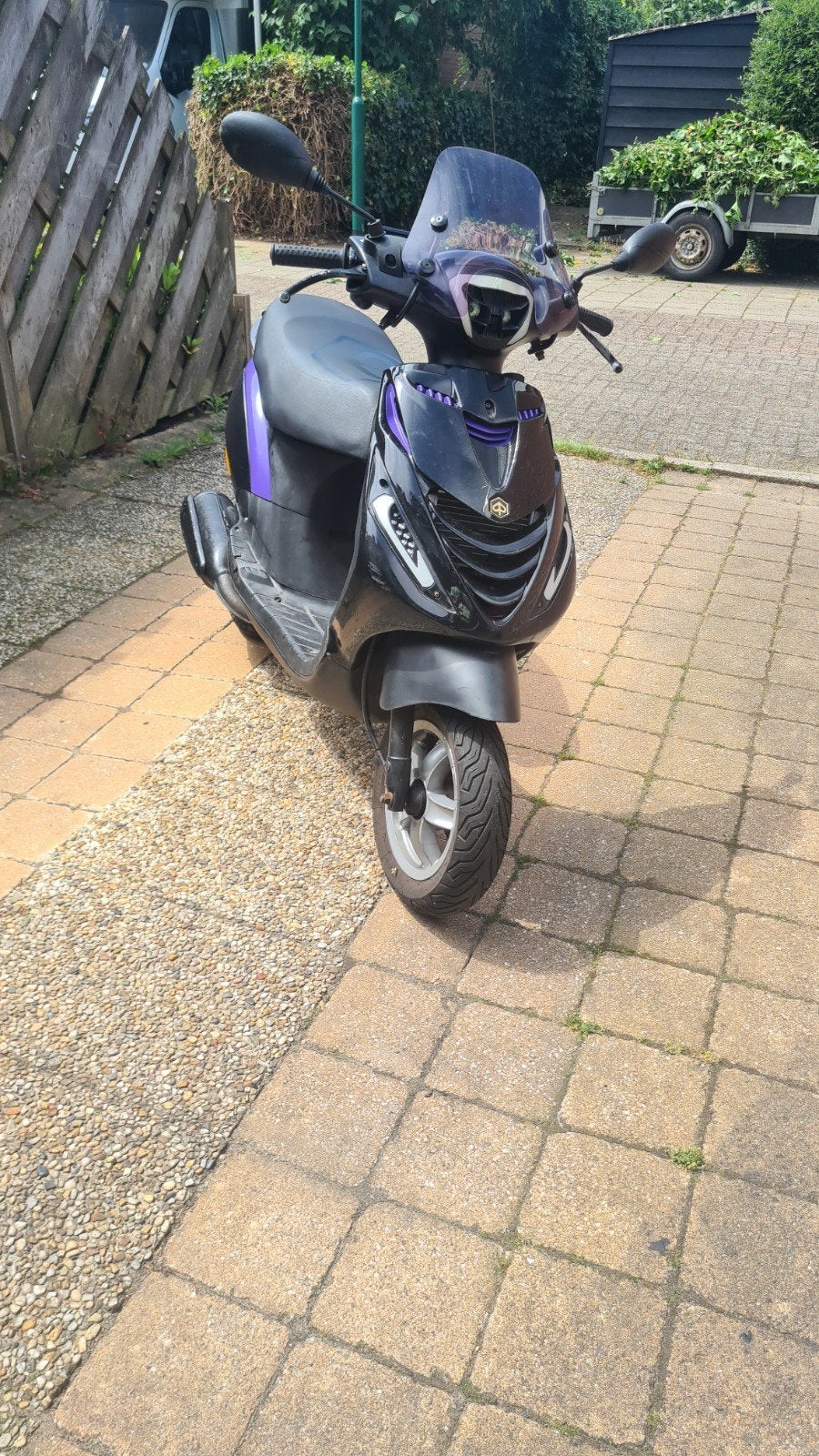 Piaggio zip 150cc watergekoeld 2t brom, Fietsen en Brommers, Scooters | Piaggio, Zo goed als nieuw, Zip, Maximaal 45 km/u, Benzine