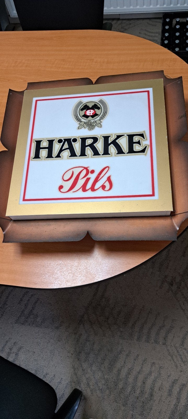 Vintage Härke Pils lichtbak - jaren '80 brouwerijreclame, Ophalen, Gebruikt, Reclamebord, Plaat of Schild, Overige merken