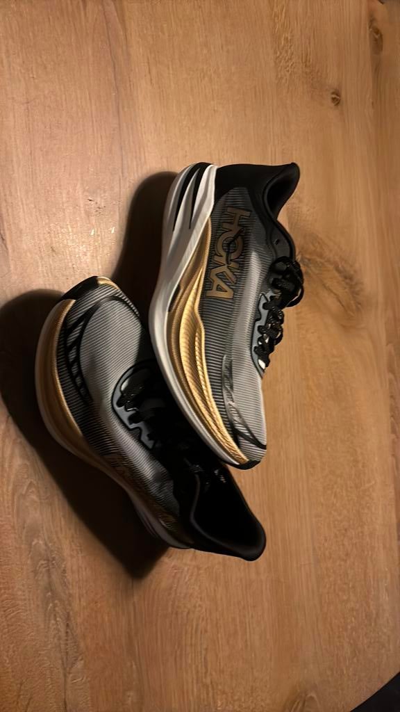 Hoka cielo x1 2.0 nieuw, Sport en Fitness, Loopsport en Atletiek, Overige merken, Hardloopschoenen, Nieuw, Ophalen of Verzenden