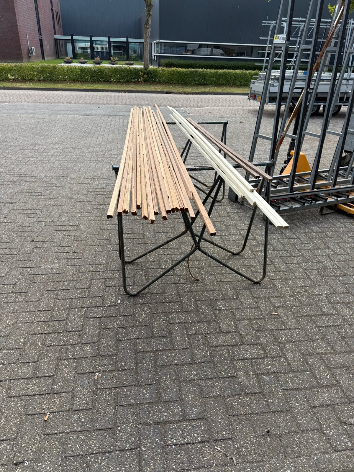 Meranti onderlatten, Ophalen, Zo goed als nieuw, Hout, Raamkozijn