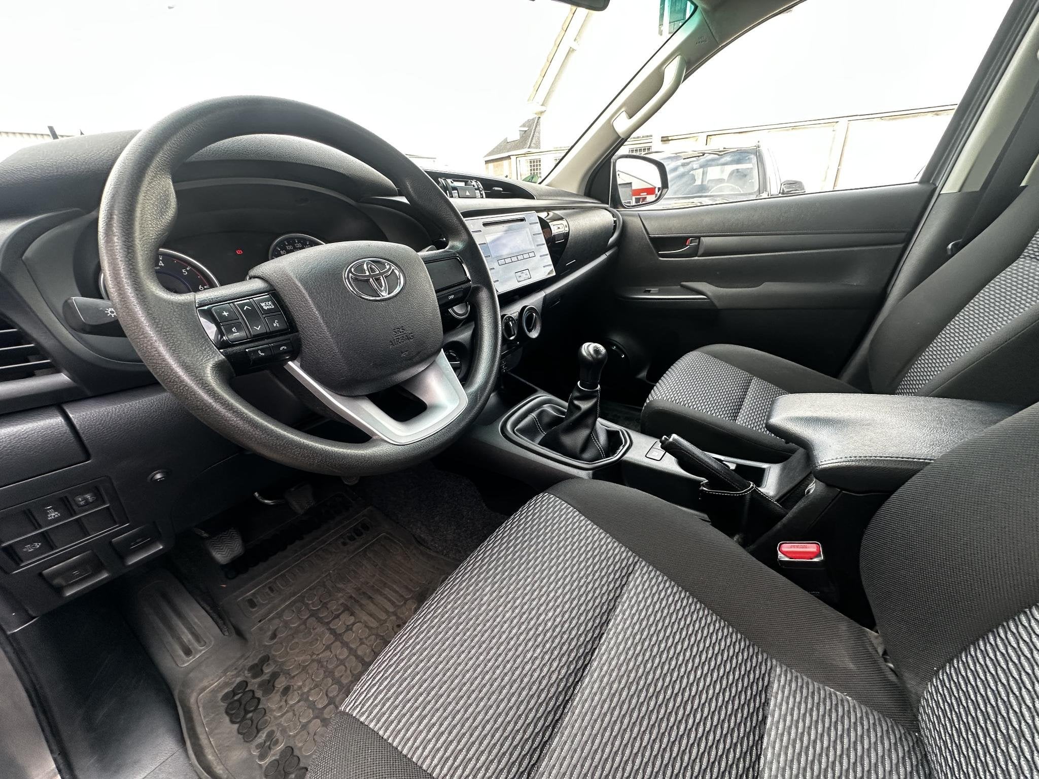 Toyota HiLux 2.4 D-4D Double Cab Cool Comfort, Euro 6, 4 cilinders, 150 pk, 2080 kg