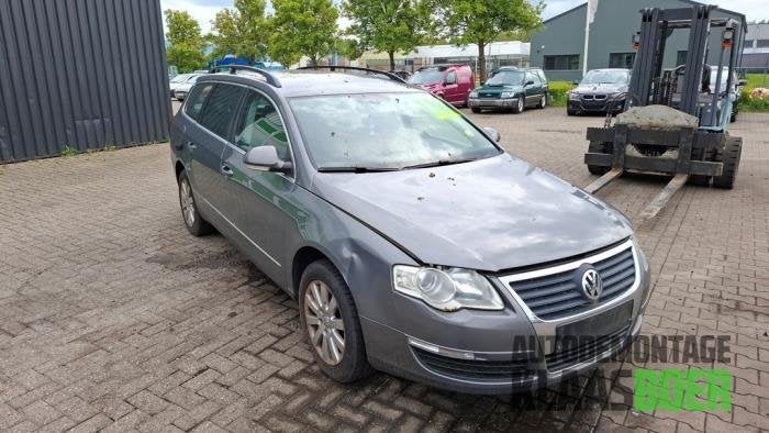 Portier 4Deurs rechts-voor van een Volkswagen Passat, Gebruikt, -, -, Ophalen of Verzenden