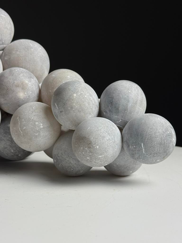 Druiventros Alabaster Grijs, Antiek en Kunst, Ophalen