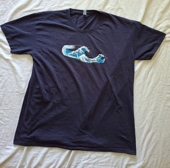 The Great Wave (Kanagawa) in glass printed t-shirt 2XL, Verzenden, Gedragen, Overige maten, Blauw