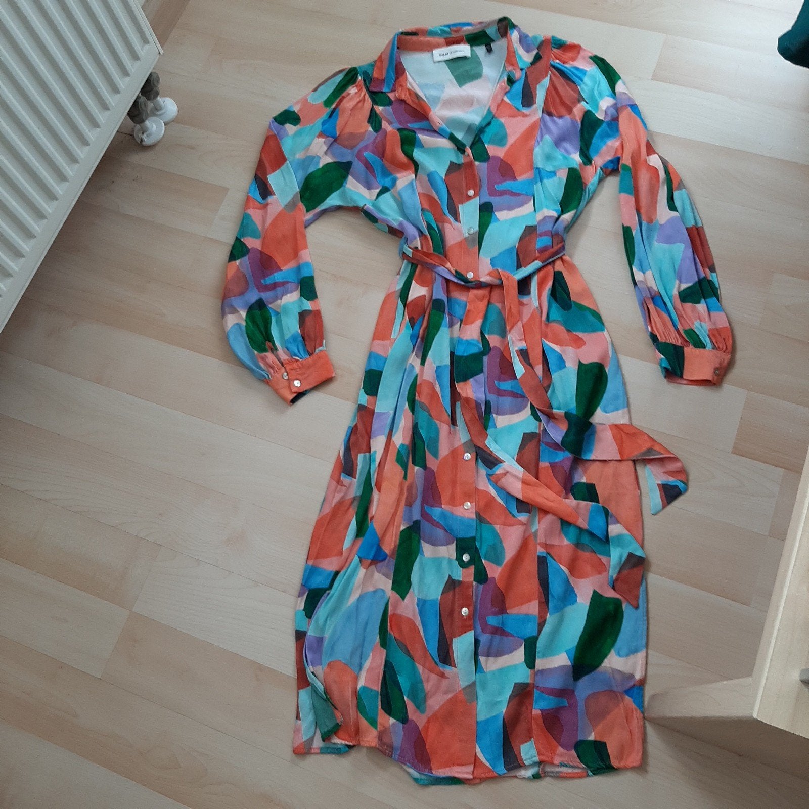 Kleurrijke jurk van Pom Amsterdam maat 38. Als nieuw, Kleding | Dames, Jurken, Ophalen of Verzenden, Zo goed als nieuw, Maat 38/40 (M)