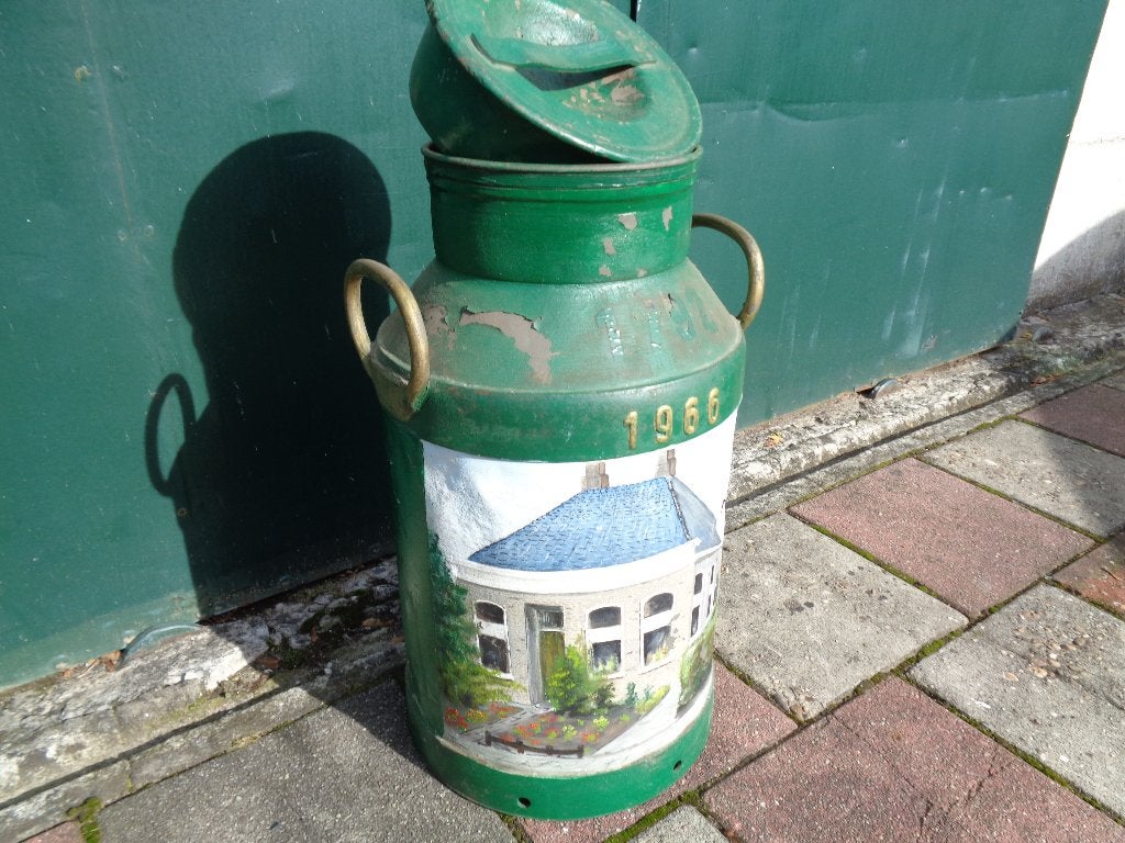Antieken melkbus, Ophalen