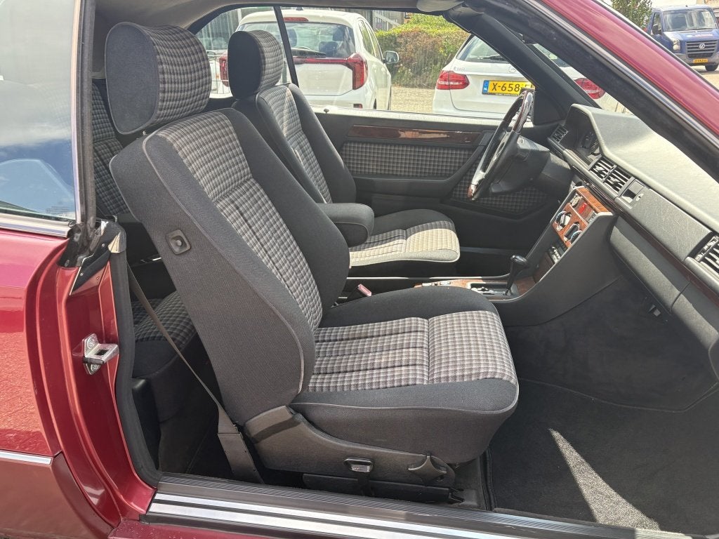 Mercedes-Benz E-Klasse 200-500 Cabrio 300 CE-24 (bj 1992), foto 12