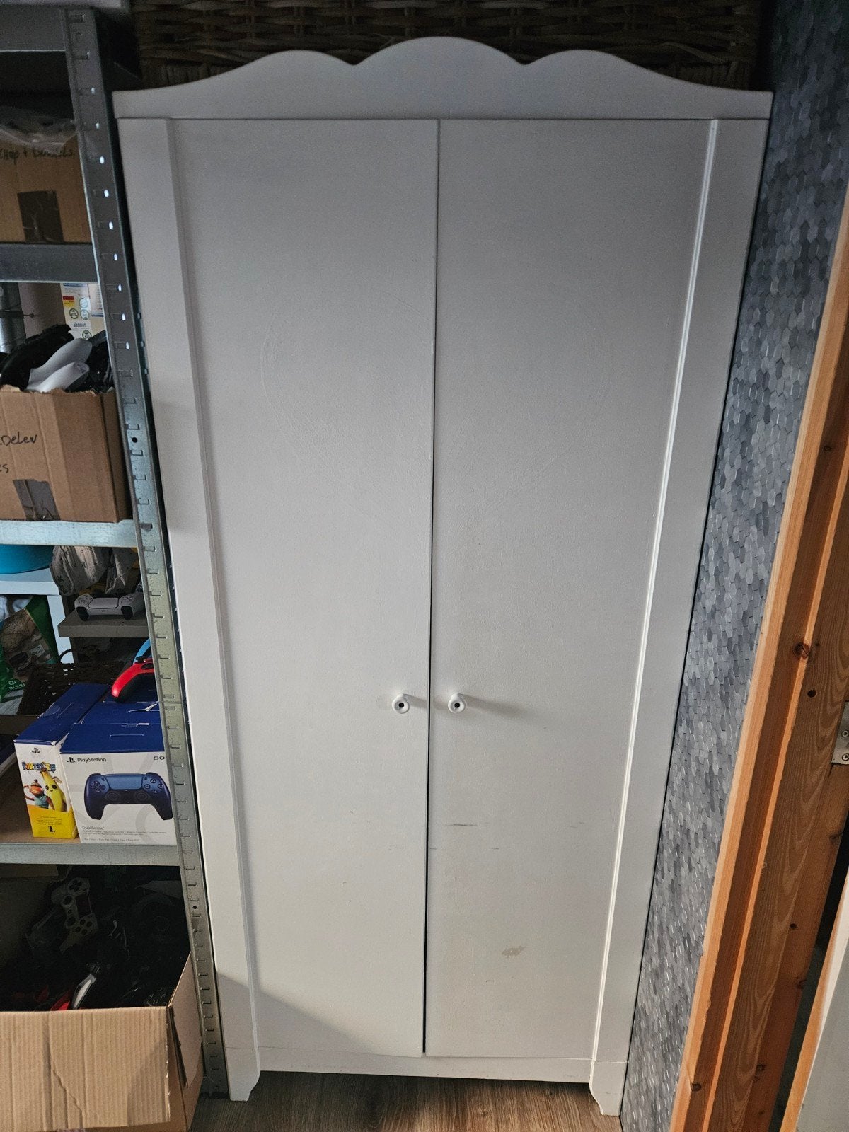 Witte kledingkast met opbergvakken en lade, Huis en Inrichting, Kasten | Kledingkasten, Ophalen, Gebruikt, Met deur(en), 50 tot 100 cm