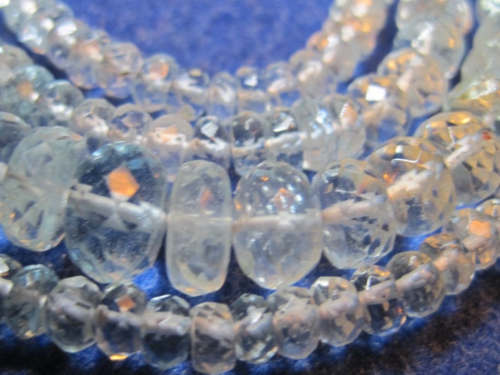 Aquamarijn 100% natuurlijk 80 karaat mooie ketting, Sieraden, Tassen en Uiterlijk, Ophalen, Blauw, Zo goed als nieuw, Steen of Mineraal