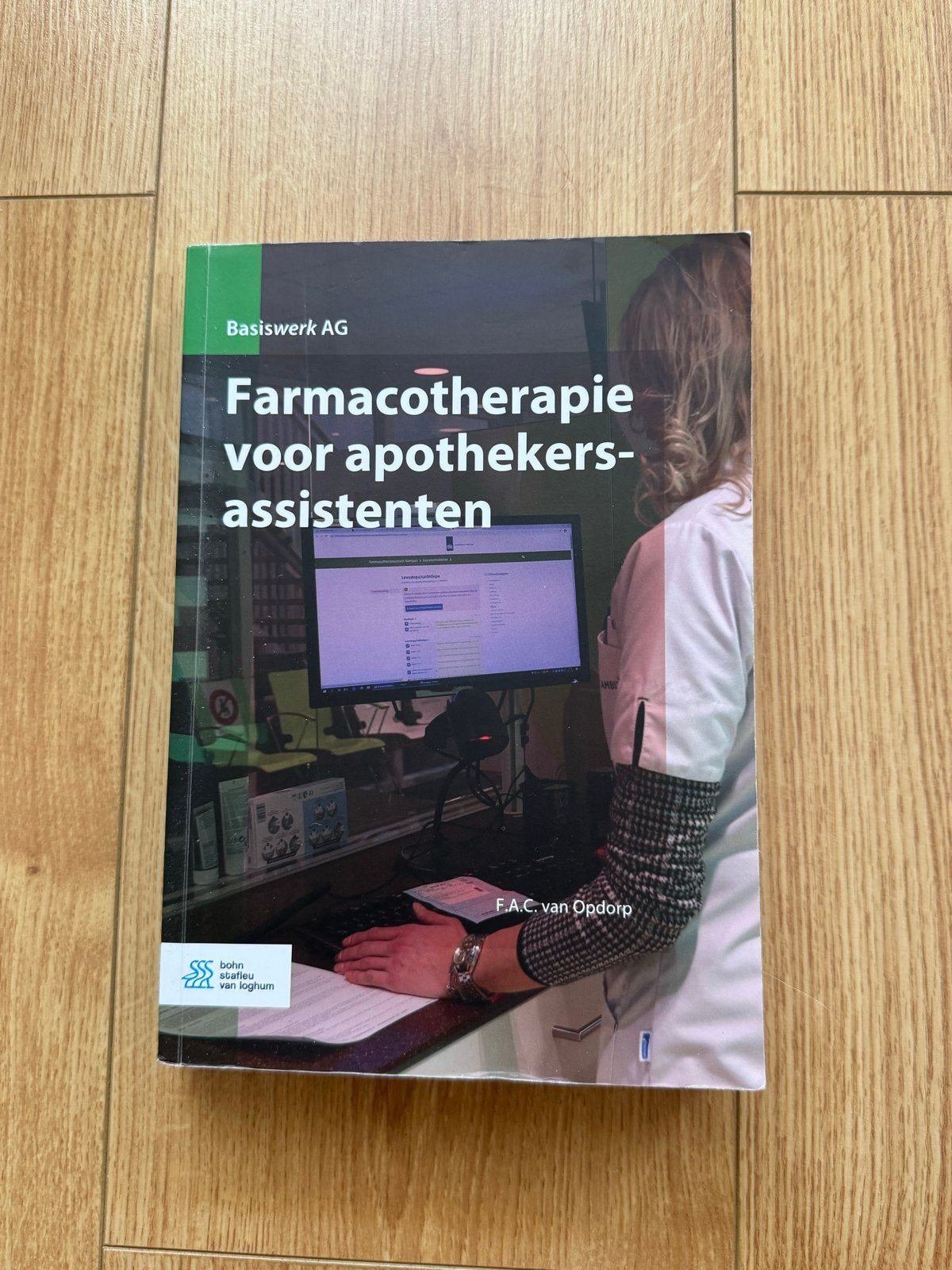 Farmacotherapie voor apothekersassistenten, Ophalen of Verzenden, Zo goed als nieuw, F.A.C. van Opdorp