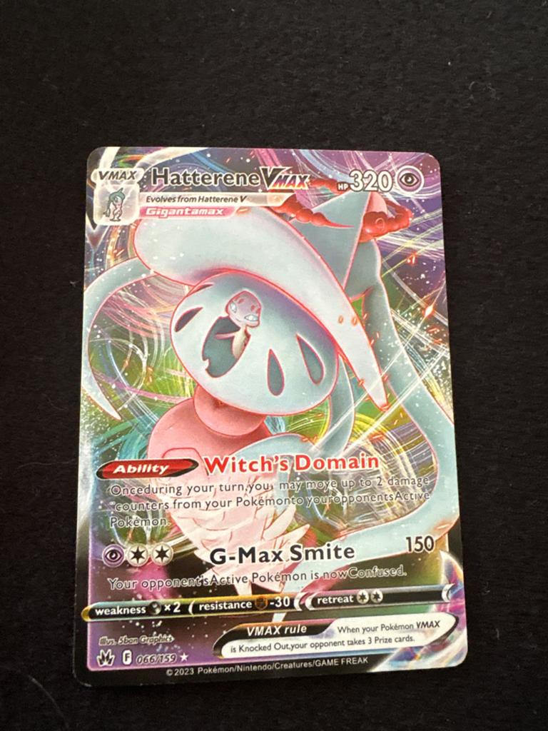 Hatterene VMAX Pokémon Kaart, Ophalen of Verzenden, Zo goed als nieuw, Losse kaart